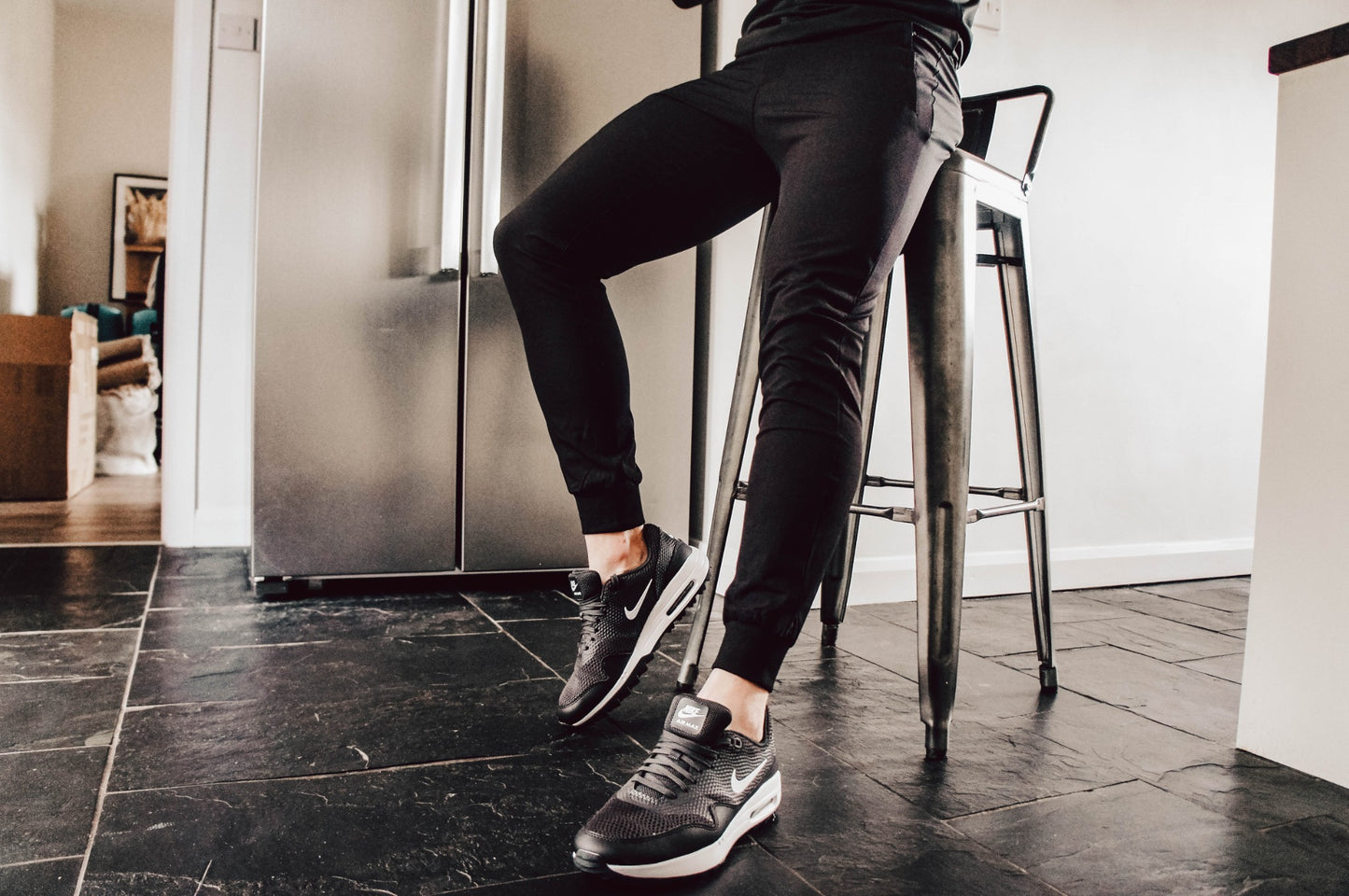 JET BLACK STRETCH JOGGER